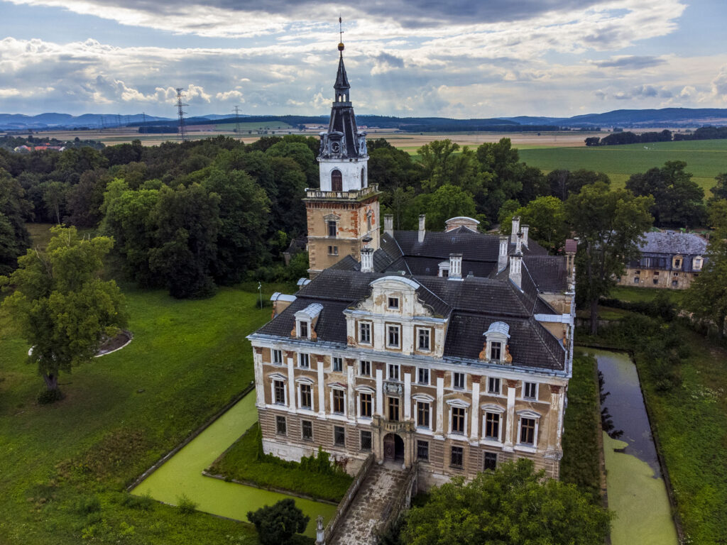 Zamek-Roztoka-foto-Rafal-Kotylak-1